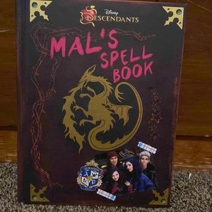 BRAND NEW MALS SPELL BOOK 📖